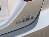 Toyota Camry LE Hybrid 2022